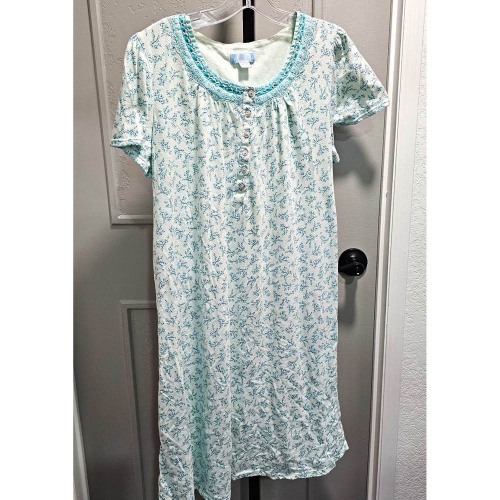 Celestial Dreams Women's Floral Knit Nightgown Blue White Short Sleeve Button M